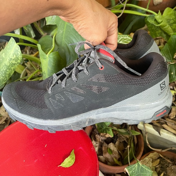Salomon Black and Gray Athletic Trail Shoes with Mesh Upper
